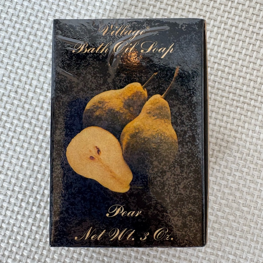 Vintage Village Bath Products Soap Bar Bath Oil Soap 3oz Pear New